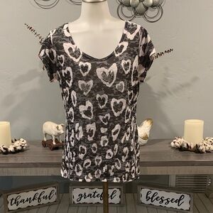 INC International Concepts Gray and White Heart Pattern Tee